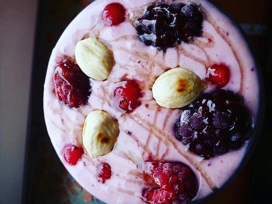 Oat flakes fruit smoothie - the best choice for the morning