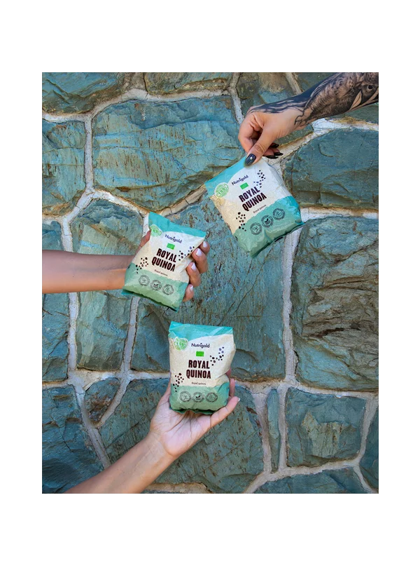 Nutrigold organic royal quinoa in a transparent packaging of 500g