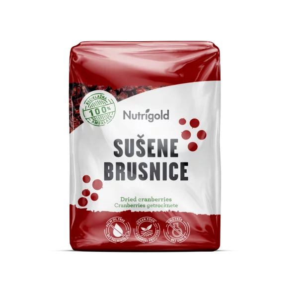 Nutrigold dried cranberries in a transparent packaging of 500g
