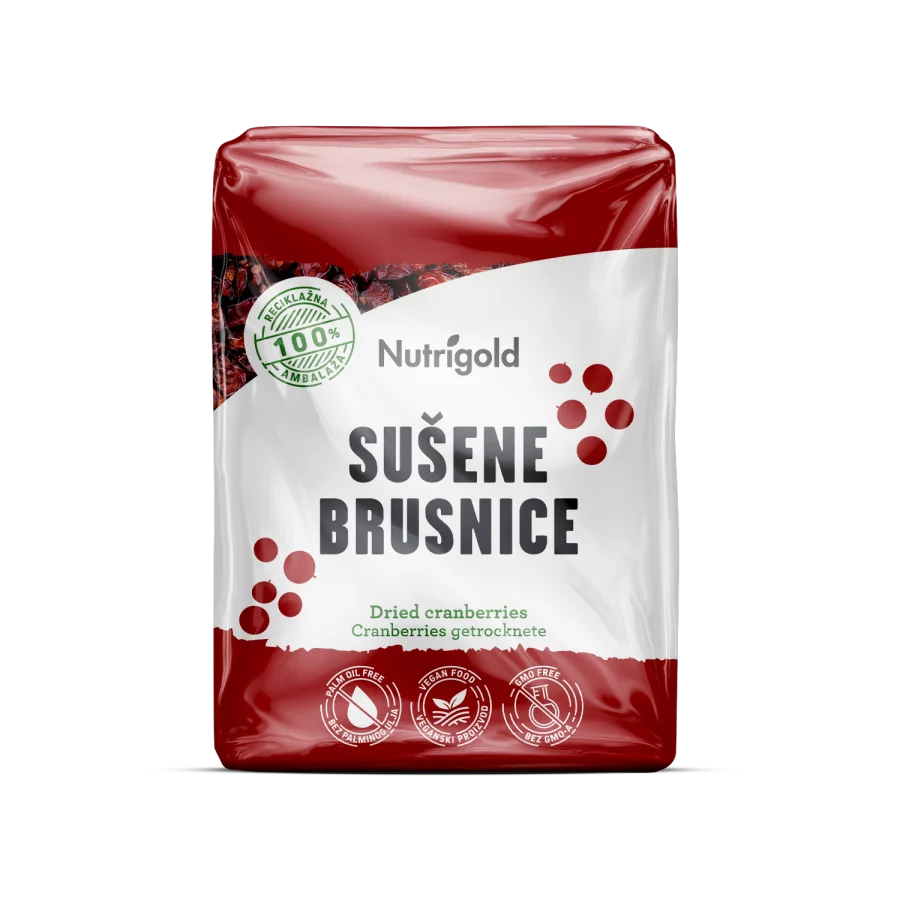 Nutrigold dried cranberries in a transparent packaging of 500g