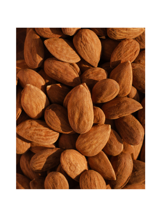 Nutrigold organic almonds in a transparent plastic container of 250 grams