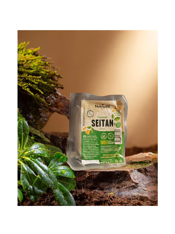 Nutrigold organic fresh seitan in a vacuumed packaging of 200g  pa