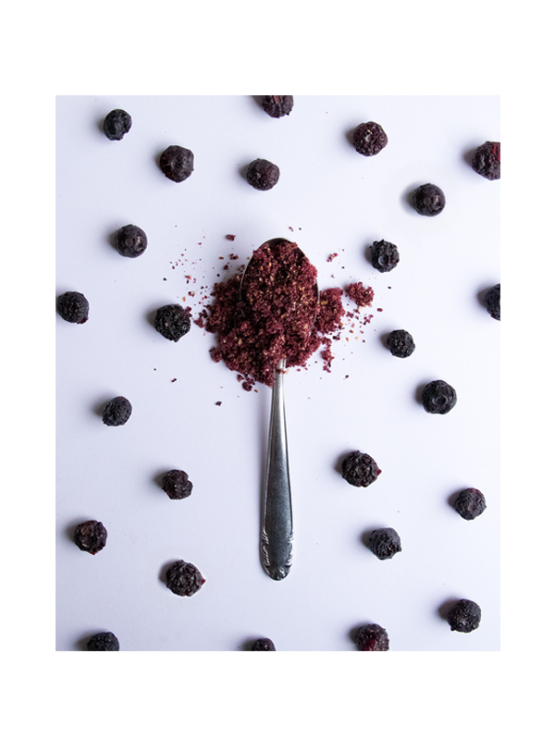 Nutrigold freeze-dried blueberries in a transparent packaging of 50g