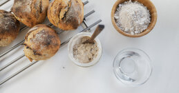 Baking soda is an ideal substitute for yeast and baking powder!