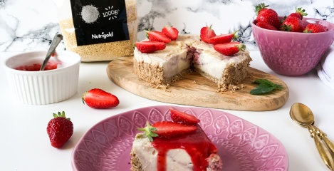 Millet Cheesecake With Strawberry Coulis