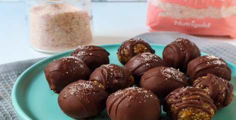 Dark chocolate truffles with Himalayan salt - truly unique combination that you can't get enough of