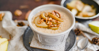 Pear and walnut oatmeal is our favourite messenger of spring