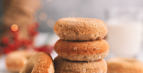 Apple & cinnamon doughnuts - Instashop