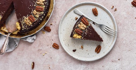 Walnut cake is a proof that you don't need flour and sugar for a delicious dessert