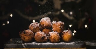 Sweet fritters for healthier and mouth-watering holidays